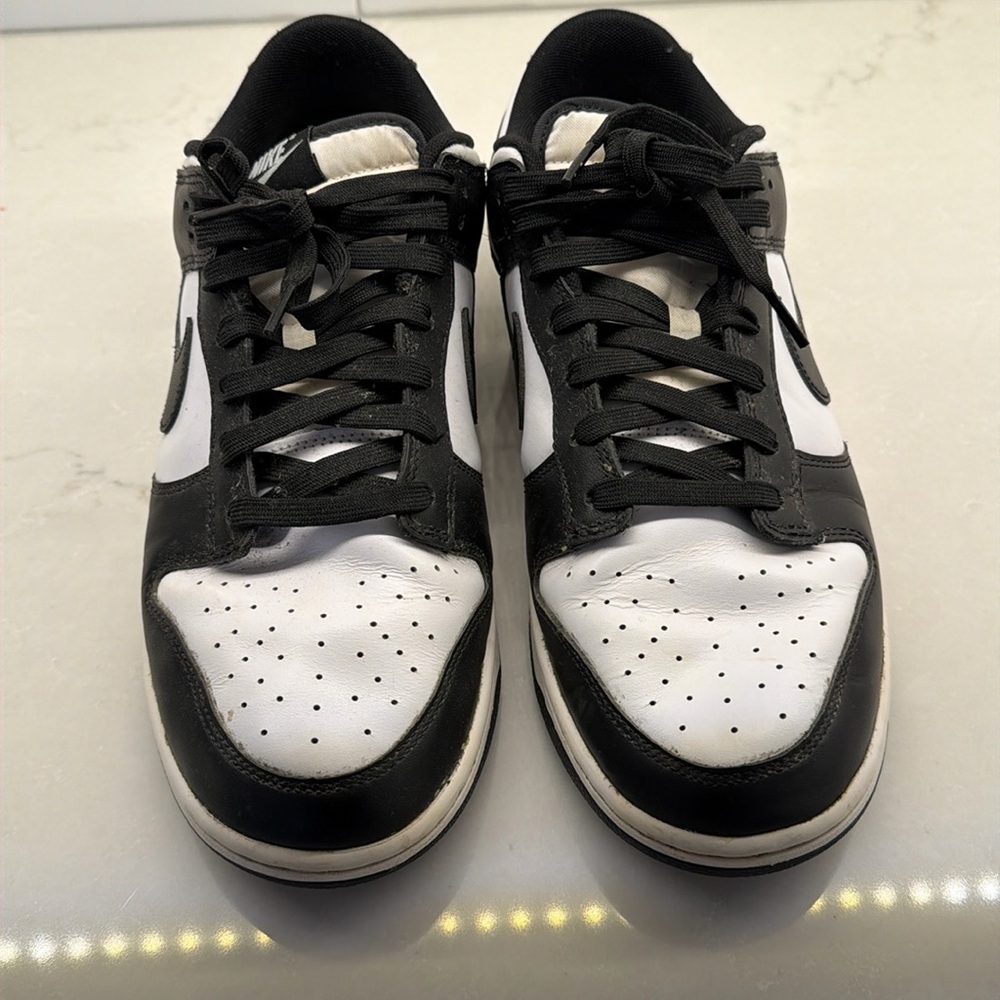 Men’s Nike Dunks - size 11.5 - very good condition